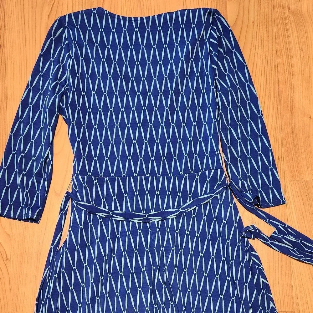 41 Hawthorn Faux Wrap Dress in Light Blue and Royal Blue Print SMALL - Picture 5 of 11
